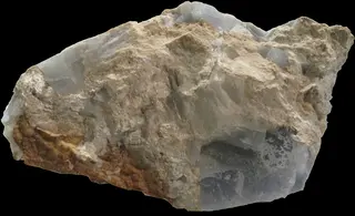 Åkermanite, Calcite, Hillebrandite, Tilleyite - Mineralogisches Museum Bonn2.jpg