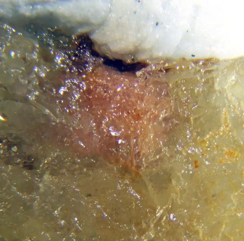 Cascandite.jpg