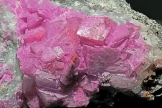 Cobaltodolomite (Bou Azzer - Morocco) 4.JPG