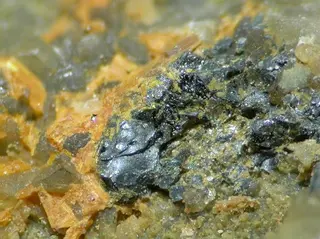 Chabourneite-Wakabayashilite-89635.jpg
