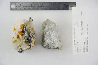 Arsenopyrite (Danaite) (47859642052).jpg