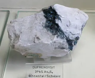 Dufrenoysit - Binnental, Schweiz.jpg