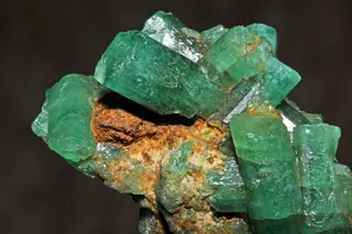 Béryl var. émeraude sur gangue (Muzo Mine Boyaca - Colombie) -2.jpg