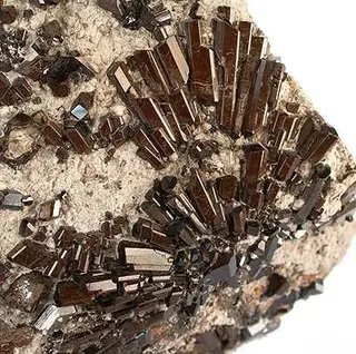 Buergerite-266110.jpg