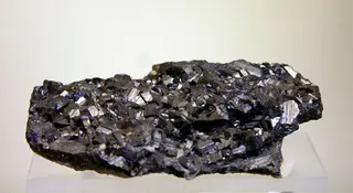 Freieslebenit - Mineralogisches Museum Bonn (7267).jpg