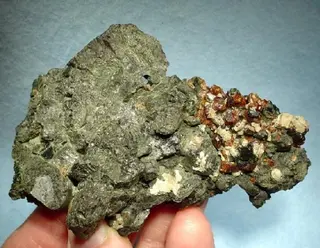 Andradite-Gahnite-Calcite-290551.jpg