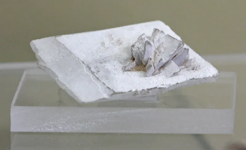 Glauberit mineralogisches museum bonn.jpg
