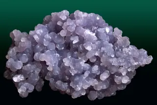 Chalcedon winogronowy (grape chalcedony) - Manakarra Beach, Mamuju Area, South Sulawesi, Celebes, Indonezja.jpg