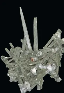 Quartz prase - hedenbergite - et chlorite (Ganesh Himal, Katmandu - Népal) 1.jpg