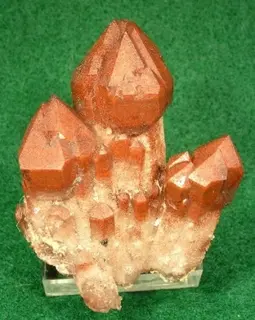 Quartz-Hematite-Opal-290012.jpg