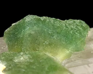 Apatite-(CaOH)-245661.jpg