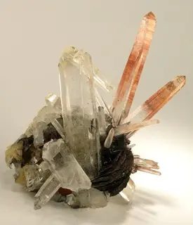 Quartz-Hematite-238870.jpg