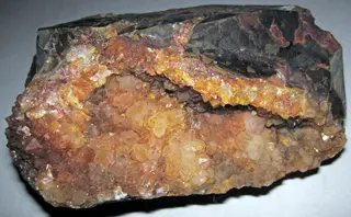 Quartz crystal-lined cavity in flint (Vanport Flint, Middle Pennsylvanian; Nethers Flint Quarries, Flint Ridge, Ohio, USA) 2 (31208370866).jpg