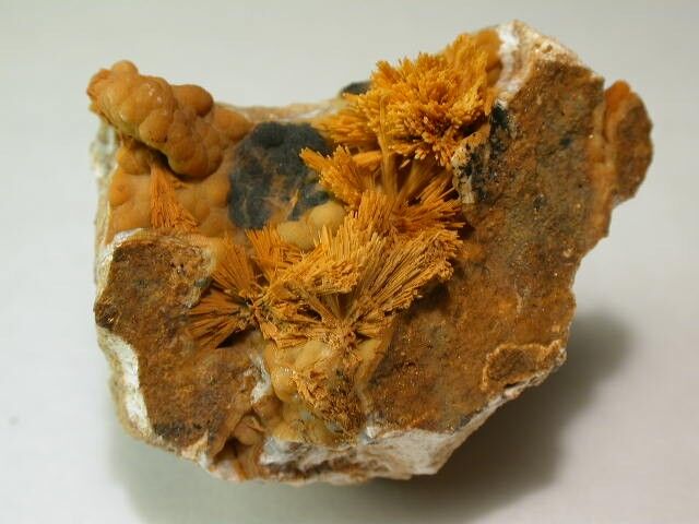 Crandallite