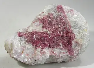 Muscovite-157168.jpg