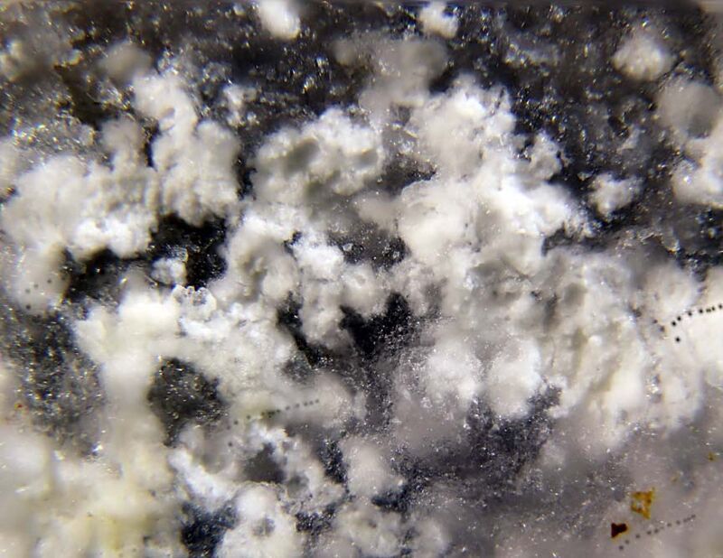 Cryolithionite