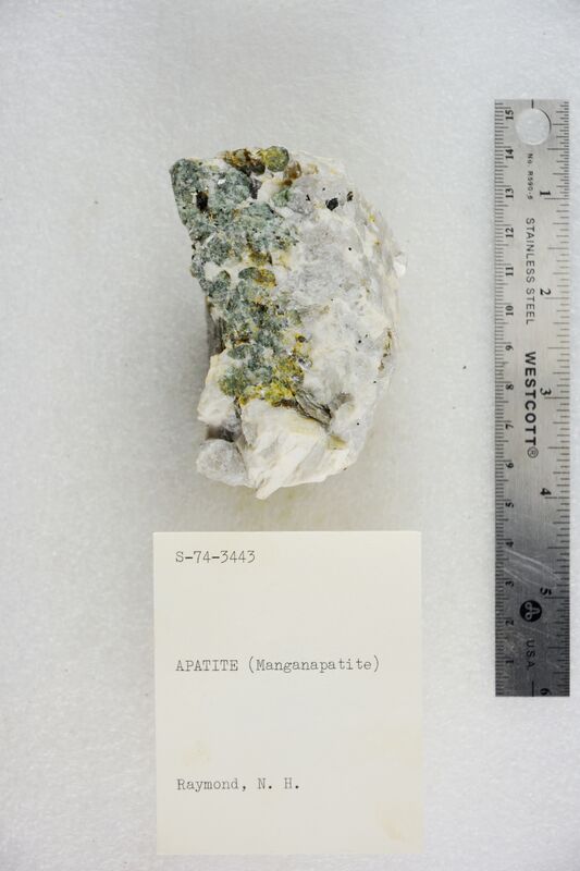 Manganapatite