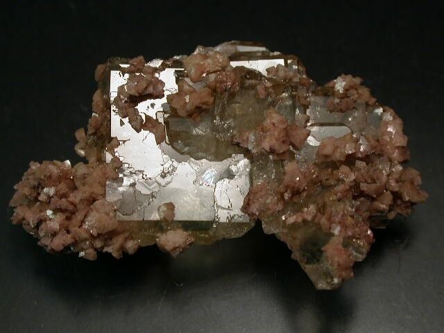 Manganese-bearing Dolomite