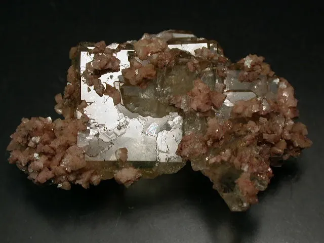 Dolomite (Var. Manganoan Dolomite), Baryte.jpg