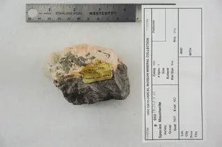 Maucherite (46979996304).jpg