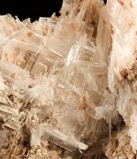 Meyerhofferite-240673.jpg