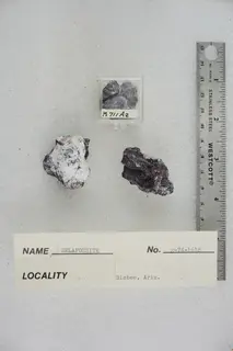 Delafossite (40945052063).jpg