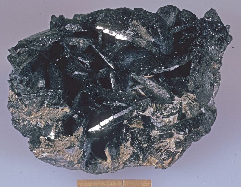 Allanite-(La)
