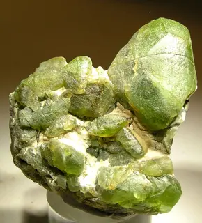 Forsterite-38497.jpg