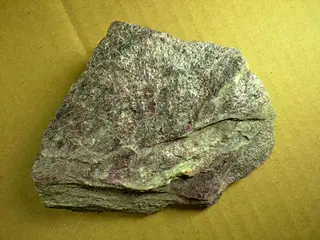 Piemontite-Nagatoro,Saitama,Japan.jpg