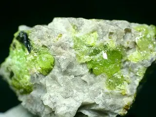 Powellite-20573.jpg