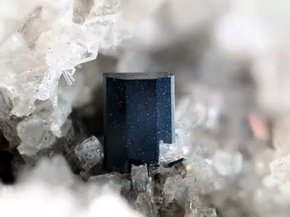 Pseudobrookite block4 - Ochtendung, Eifel, Germany.jpg