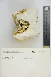 Roscherite (48303224337).jpg