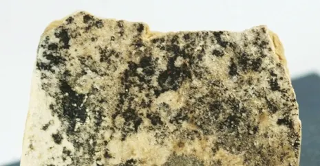 Emeleusite-494126.jpg