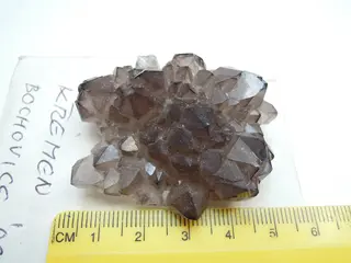 Smoky quartz - SiO2 (33584089105).jpg
