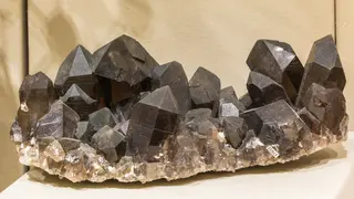 Smoky quartz. Zinggenstock, Grimsel, Switzerland-8847.jpg