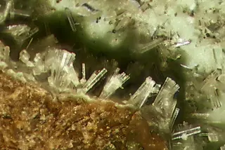 Erionite, Offretite - Malpais Hill, Dudleyville, Pinal Co, Arizona, USA.jpg