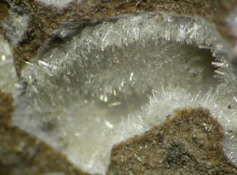 Erionite-K-91981.jpg
