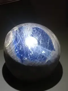 World's 3rd Largest Star Sapphire with Asterism Star of Maharlika 01.jpg
