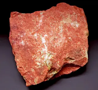 Thulite 2.jpg