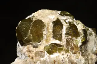 Grenat tsavorite(Madagascar).jpg