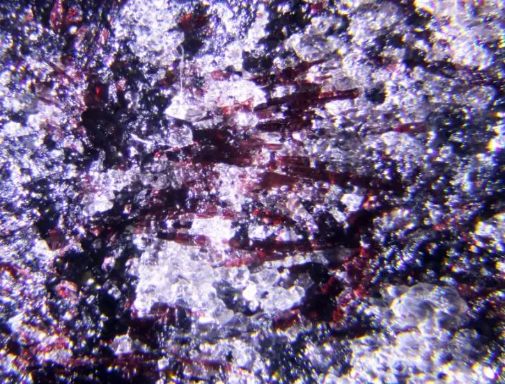 Ferri-leakeite.jpg