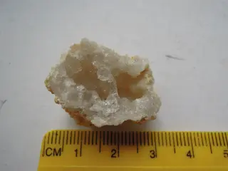 White opal - SiO2·nH2O (25507726153).jpg