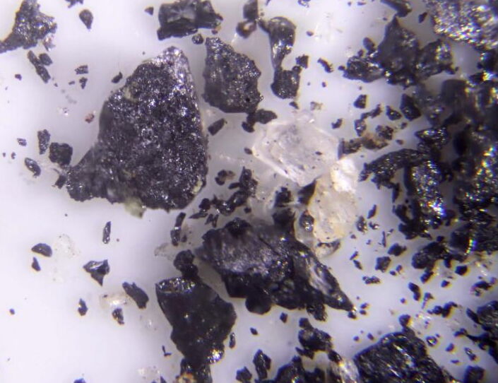 Ferrowodginite