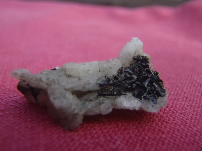 Fluor-schorl-637554.jpg