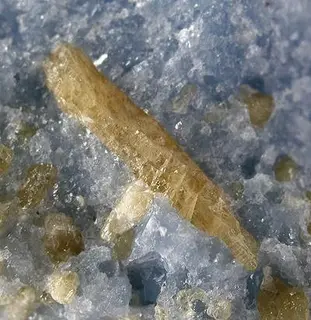 Ellestadite-(F)-Calcite-215134.jpg