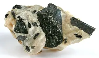 Fluororichterite-169909.jpg