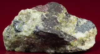 Althausite-Hematite-Lizardite-704016.jpg