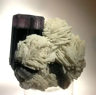 Foitite-Albite-22984.jpg