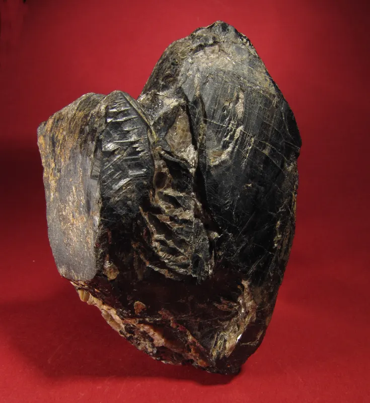 Gadolinitt-(Y), Slobrekka gruve IKMS.jpg