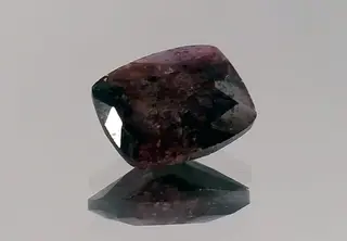 Gadolinit-Y-G-EmpireTheWorldOfGems.jpg